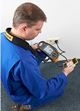 Fluke 1664FC安裝測試儀 無線共享結果功能如何助力燈具銷售與專業服務